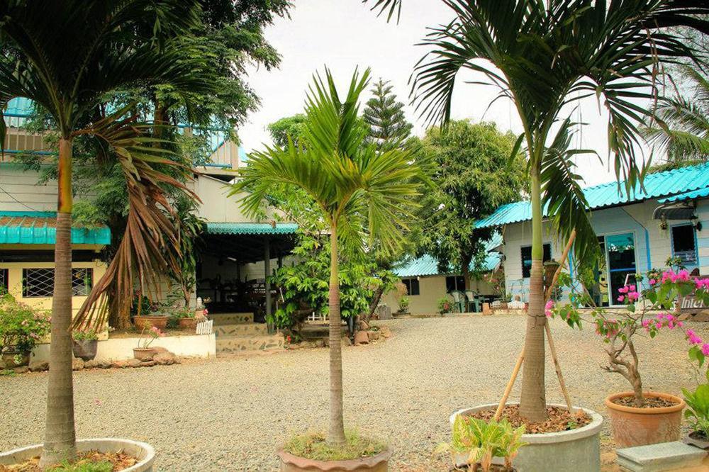 Nang Rong P.California Inter Hostel מראה חיצוני תמונה